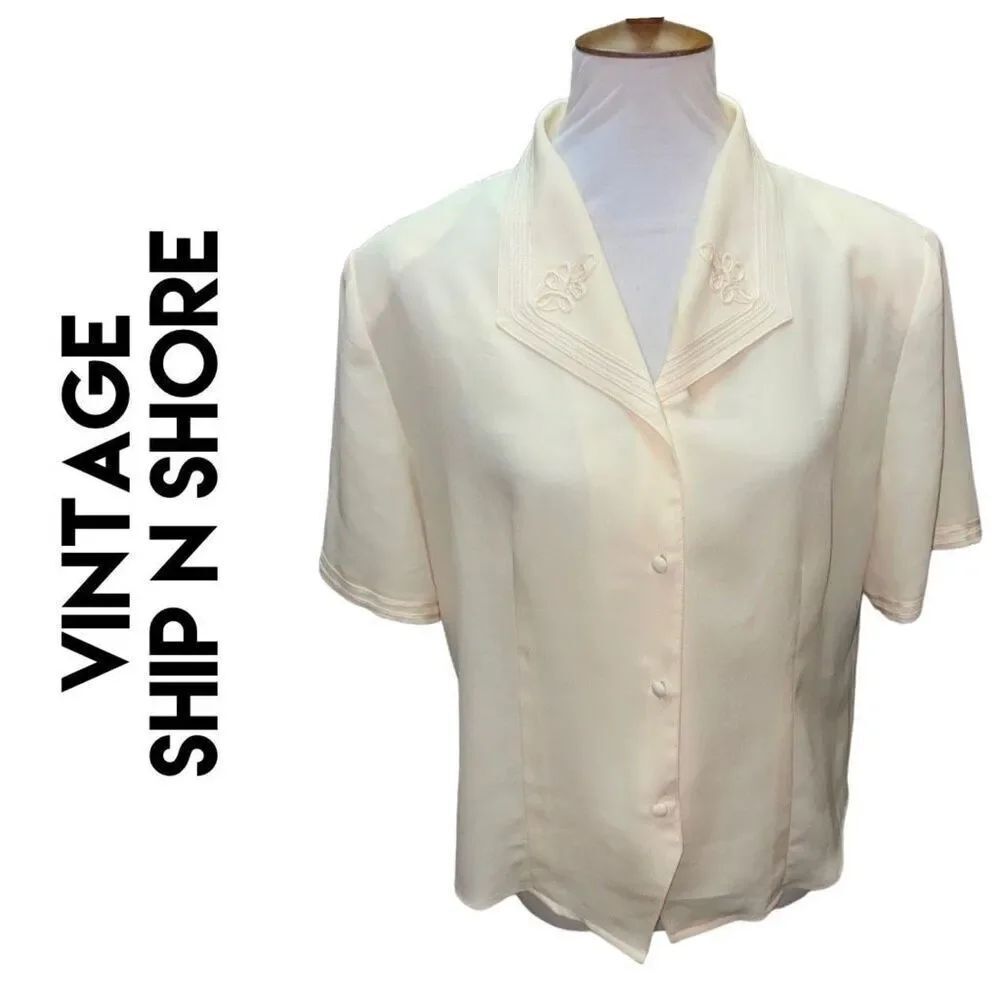 Ship N’ Shore 1970’s NWOT Pale Yellow Button Down Embroidered Short Sleeve RARE